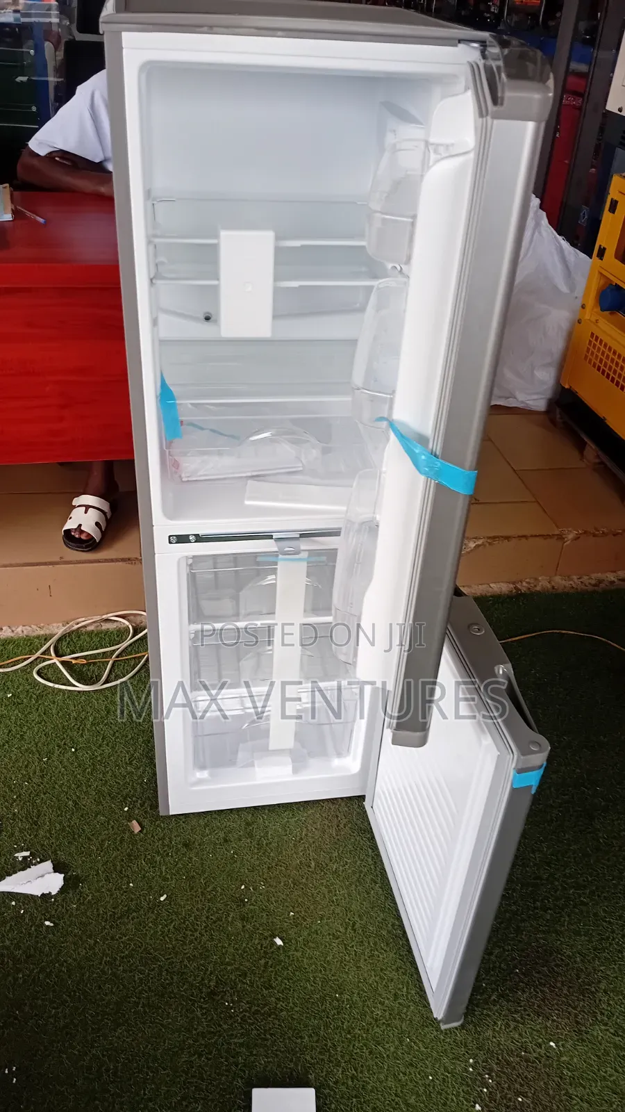 Roch 157L Fridge – Sleek Design and Plenty Of