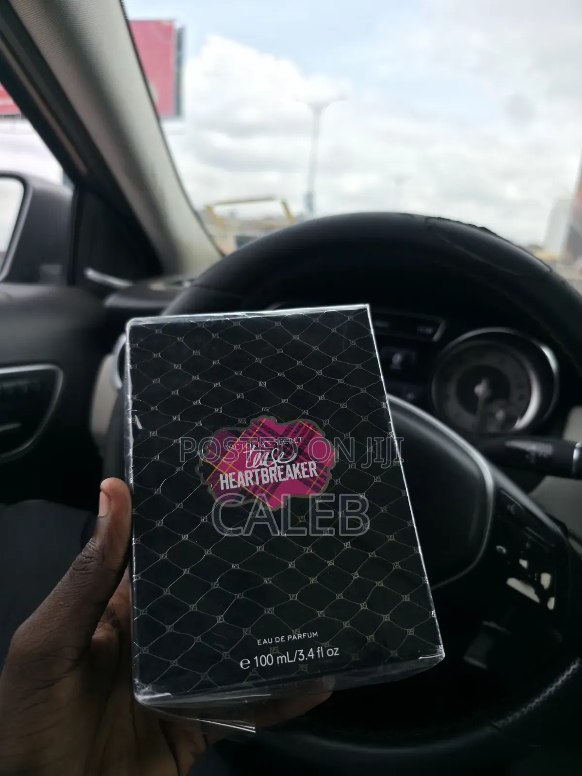 Victoria's Secret Tease Heartbreaker