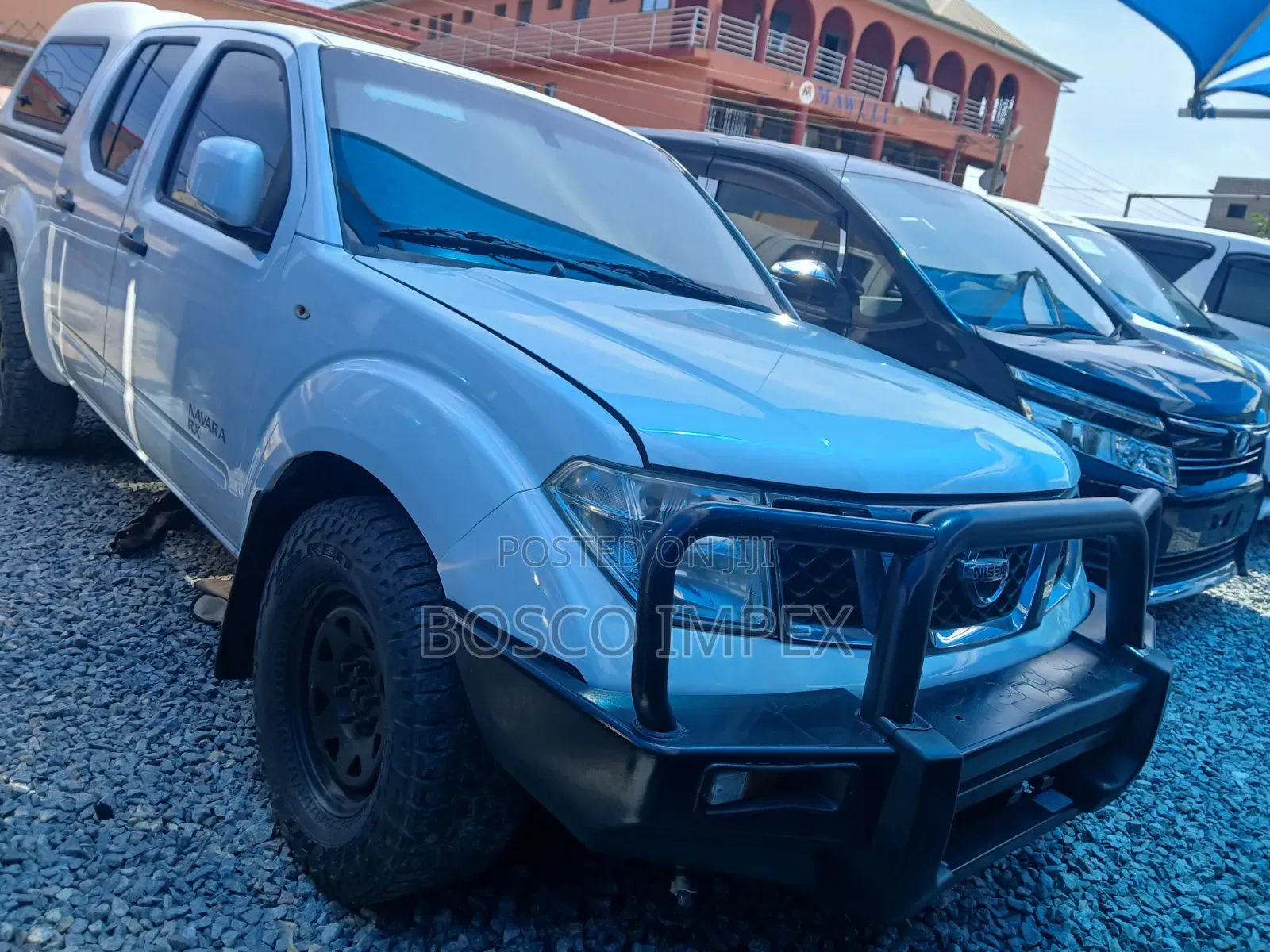 Nissan Navara 2010 White