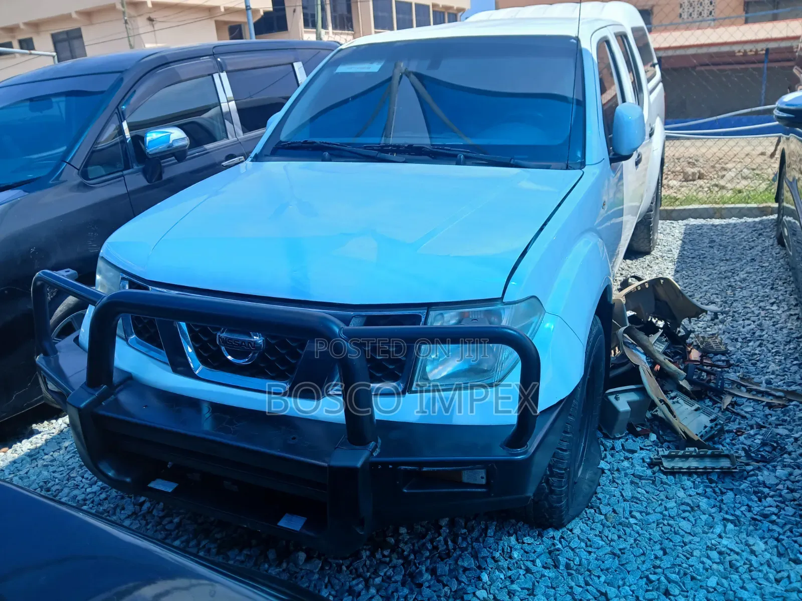 Nissan Navara 2010 White