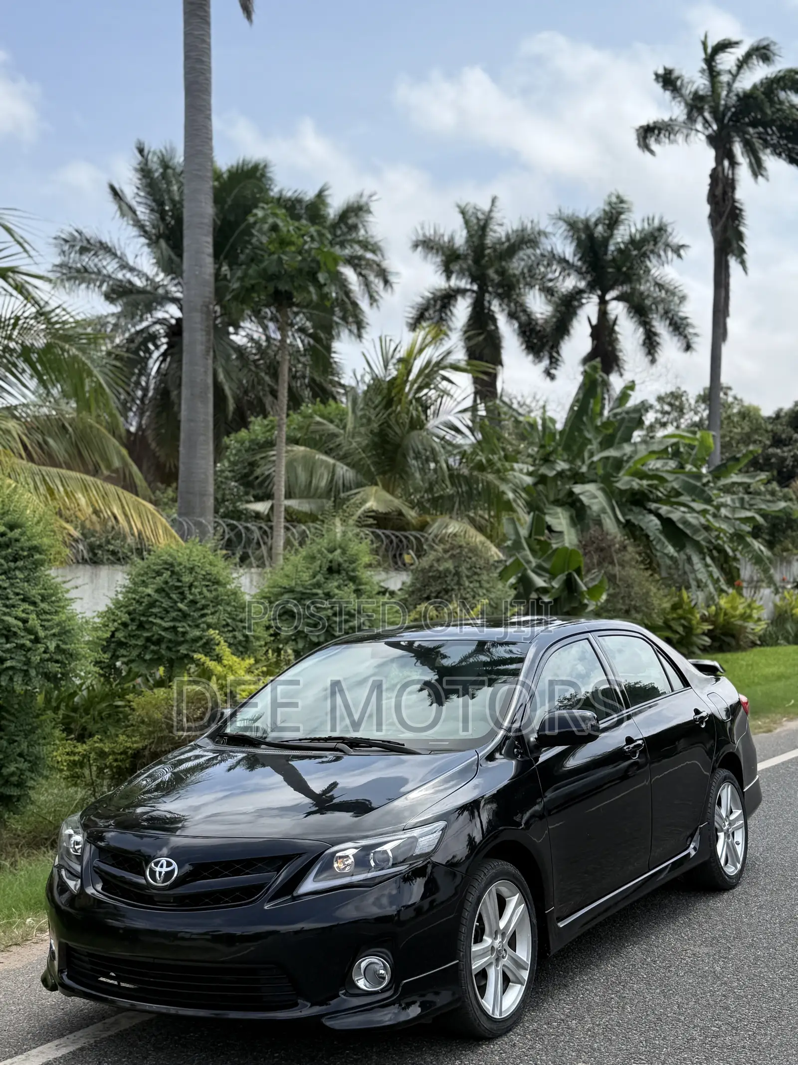 Toyota Corolla S 5-Speed 2013 Black