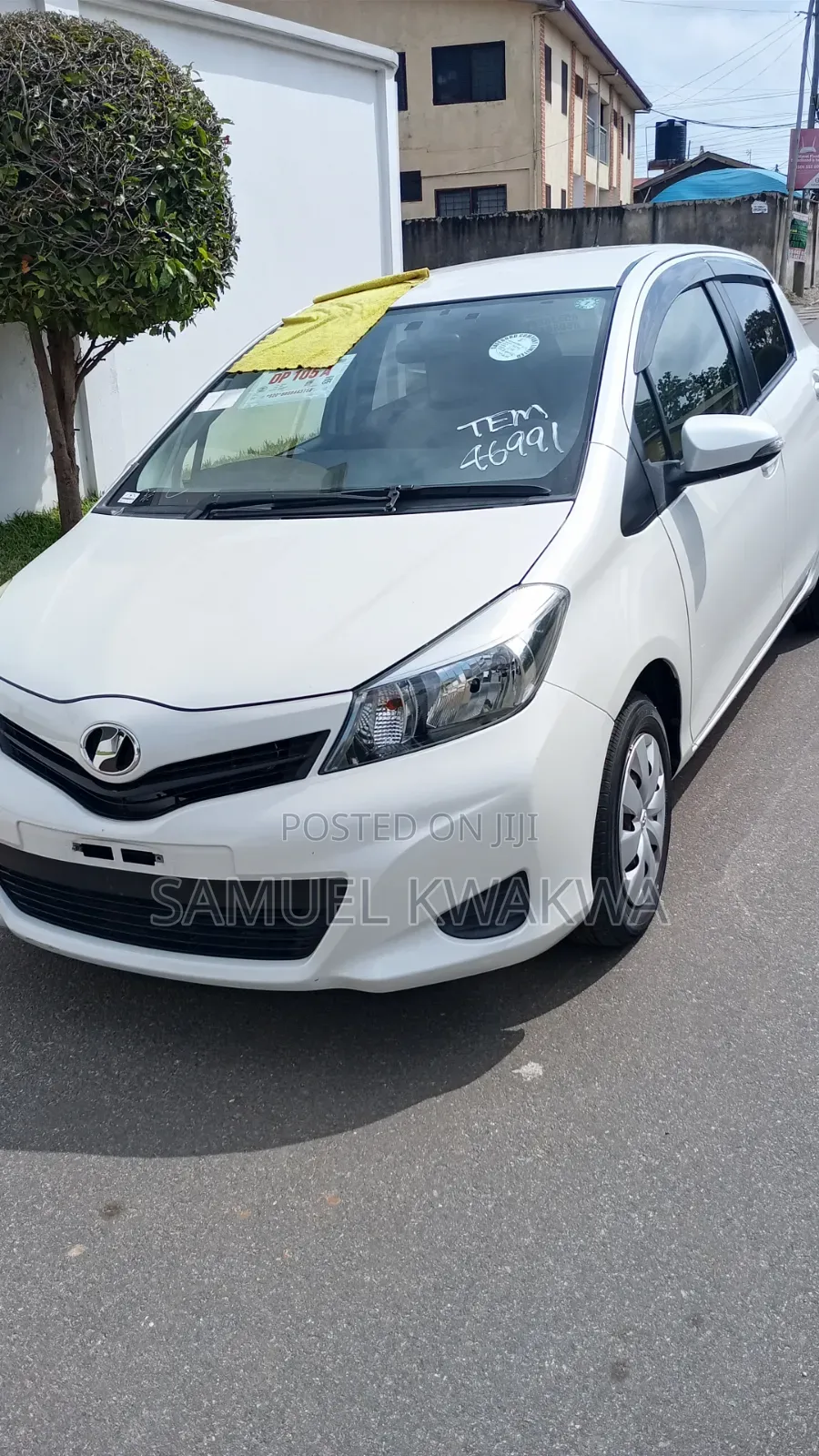 Toyota Vitz 1.3 AWD 5dr 2014 White