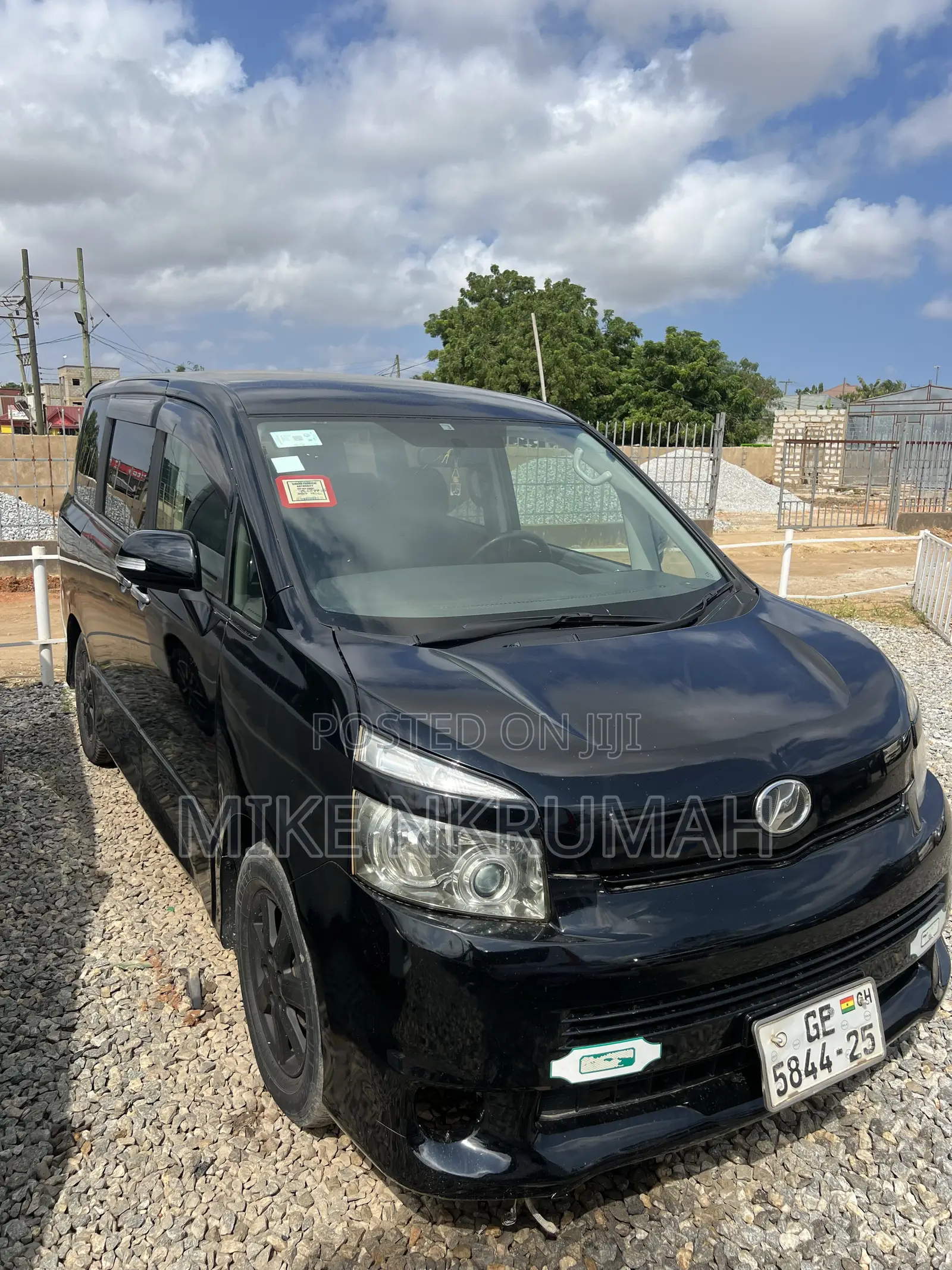 Toyota Voxy 2012 Black