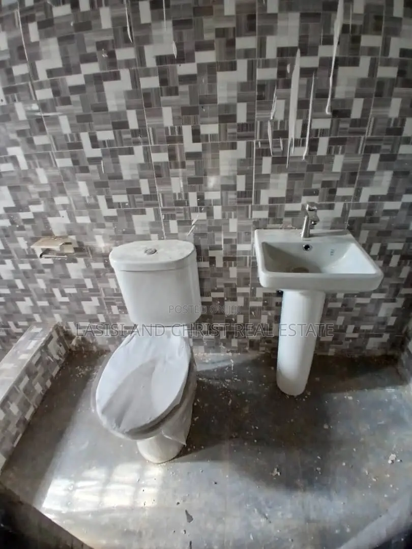 1bdrm Apartment in Lasisi And Christ, Amasaman for rent