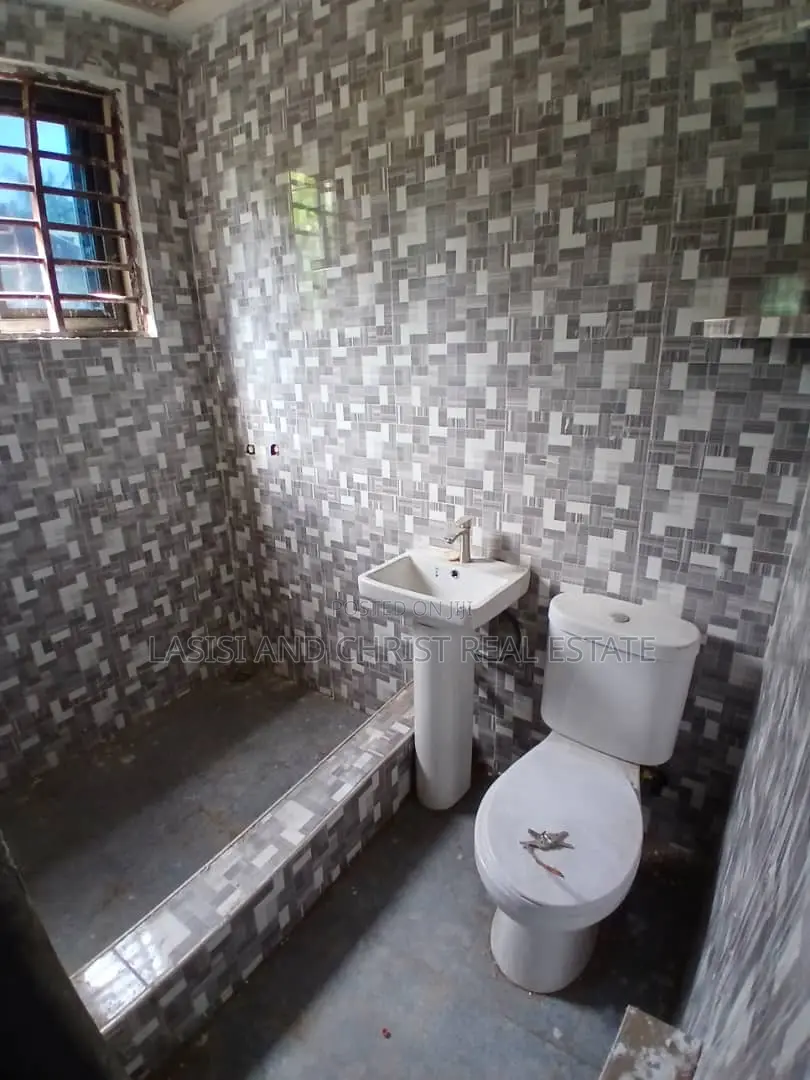 1bdrm Apartment in Lasisi And Christ, Amasaman for rent