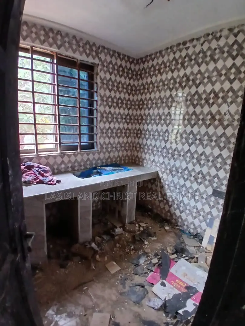 1bdrm Apartment in Lasisi And Christ, Amasaman for rent