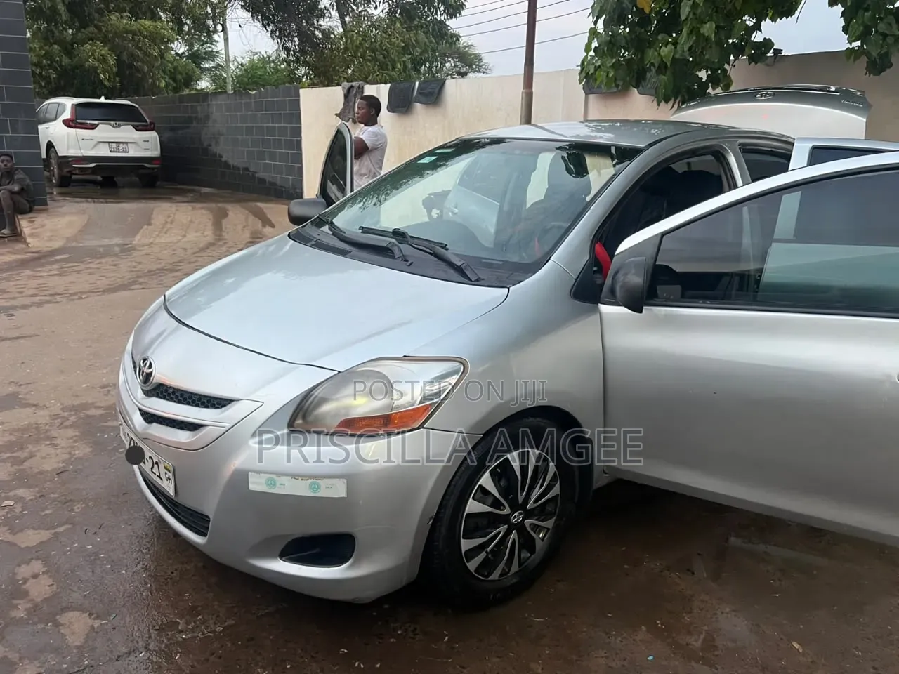 Toyota Yaris 2010 Silver