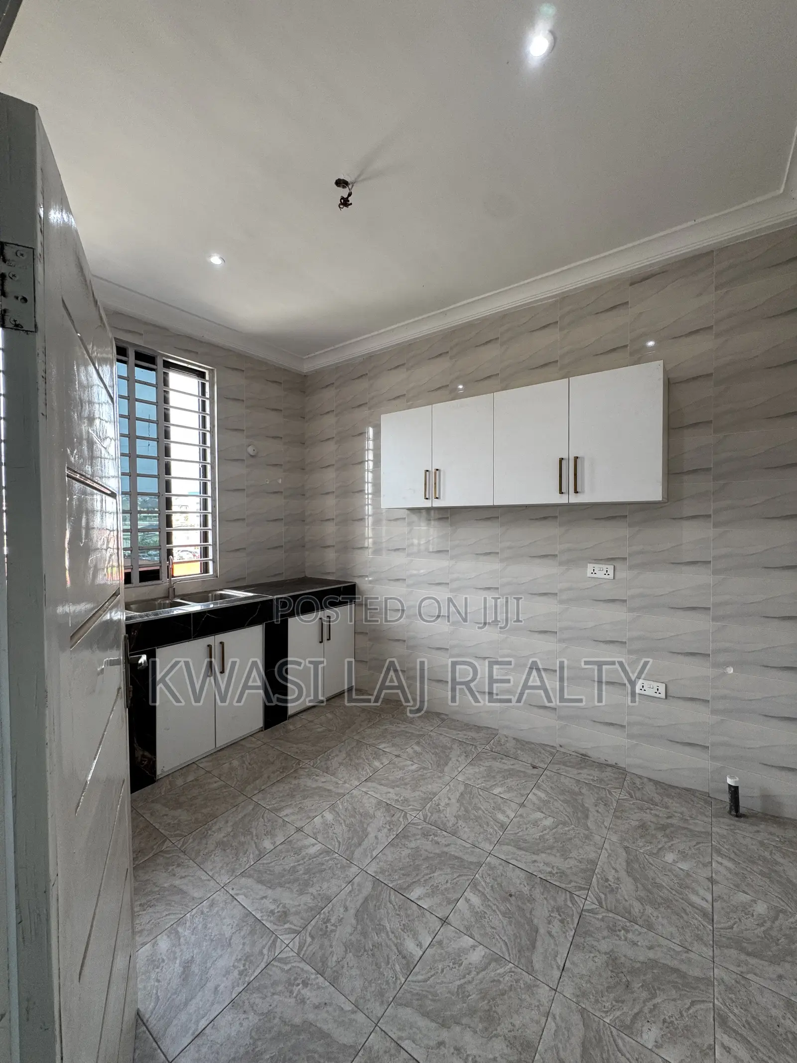 2bdrm Apartment in Around Westhills, Weija for rent