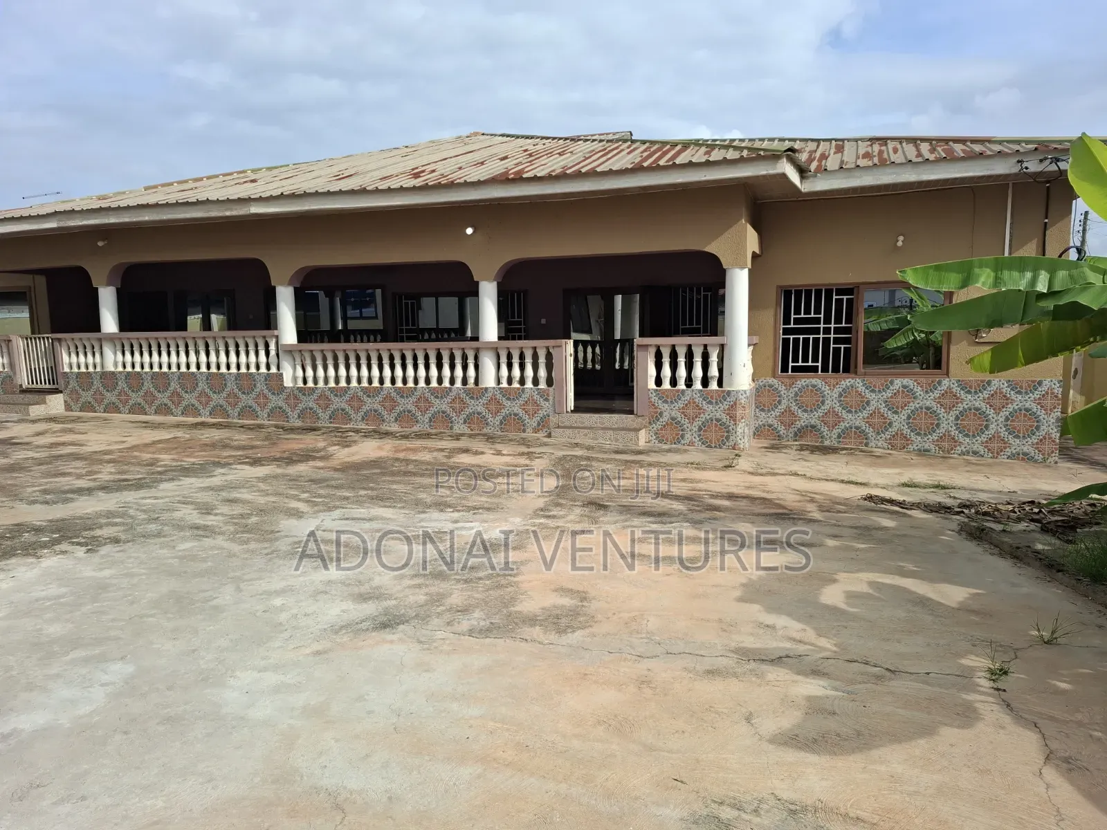 3bdrm Apartment in Sokoban Ampabame, Kumasi Metropolitan for rent