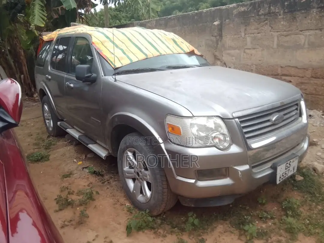 Ford Explorer XLT 4dr 4x4 (4.0L 6cyl 5A) 2007 Gray