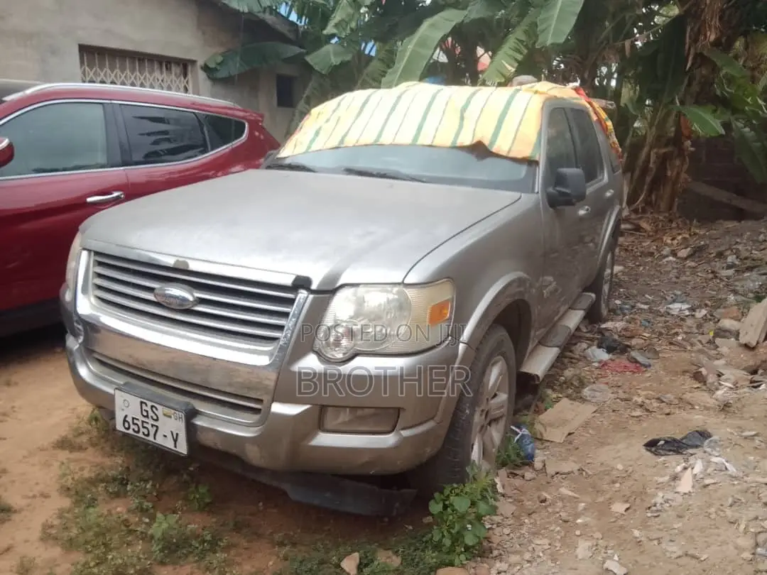Ford Explorer XLT 4dr 4x4 (4.0L 6cyl 5A) 2007 Gray
