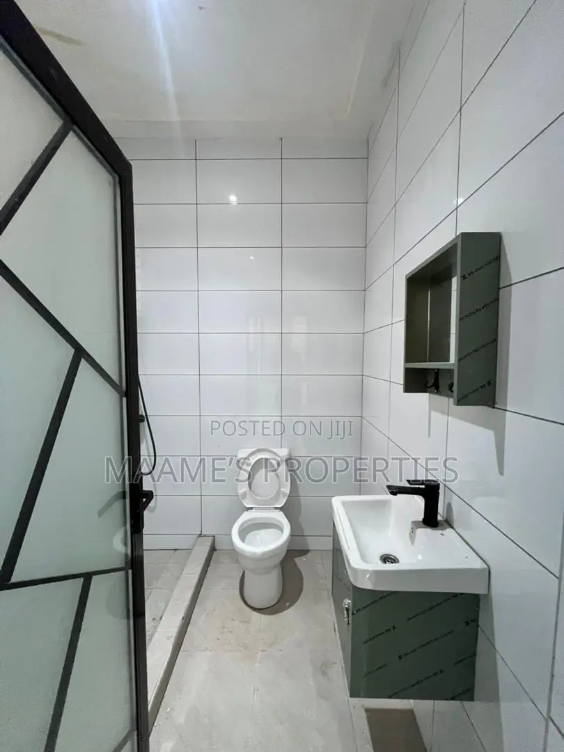 2bdrm Apartment in Adjiriganor for rent
