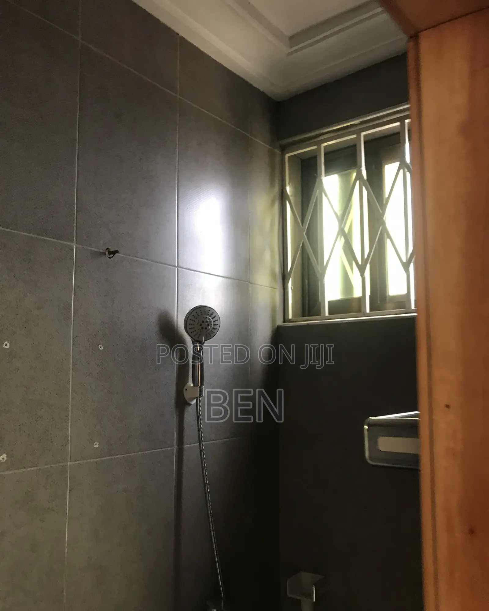 3bdrm Apartment in New Achimota Azuma, Mile 7 for rent