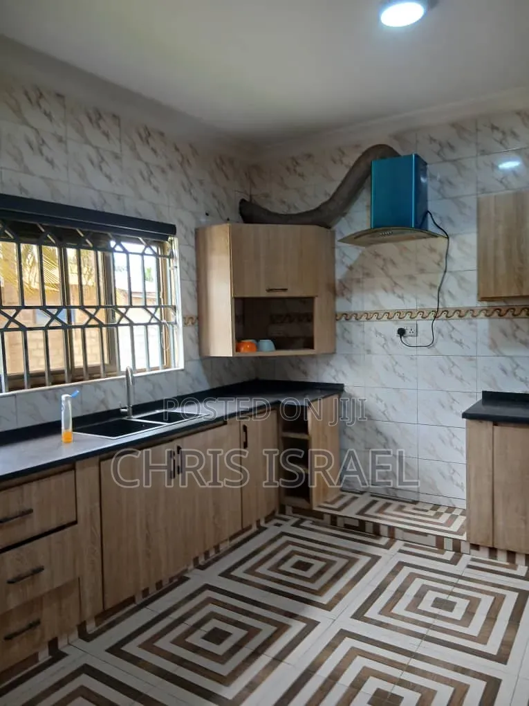 5bdrm House in Malejor for rent
