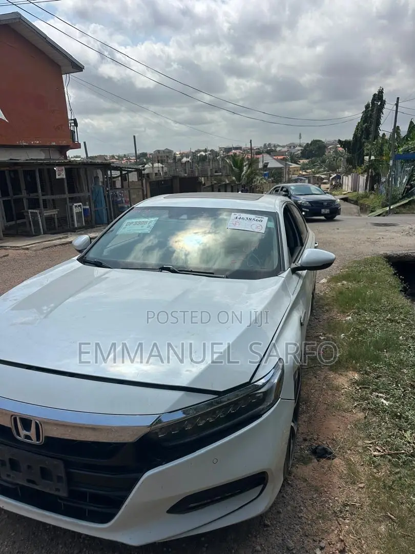 Honda Accord Touring 2018 White