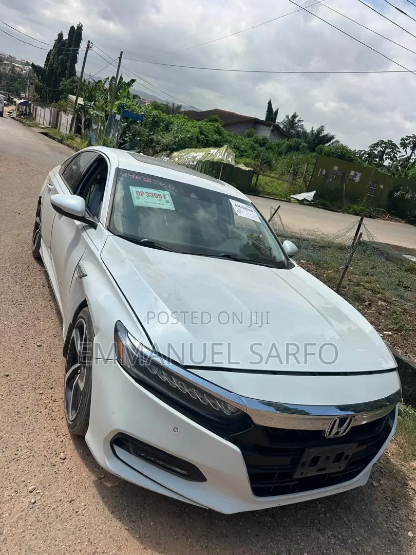 Honda Accord Touring 2018 White