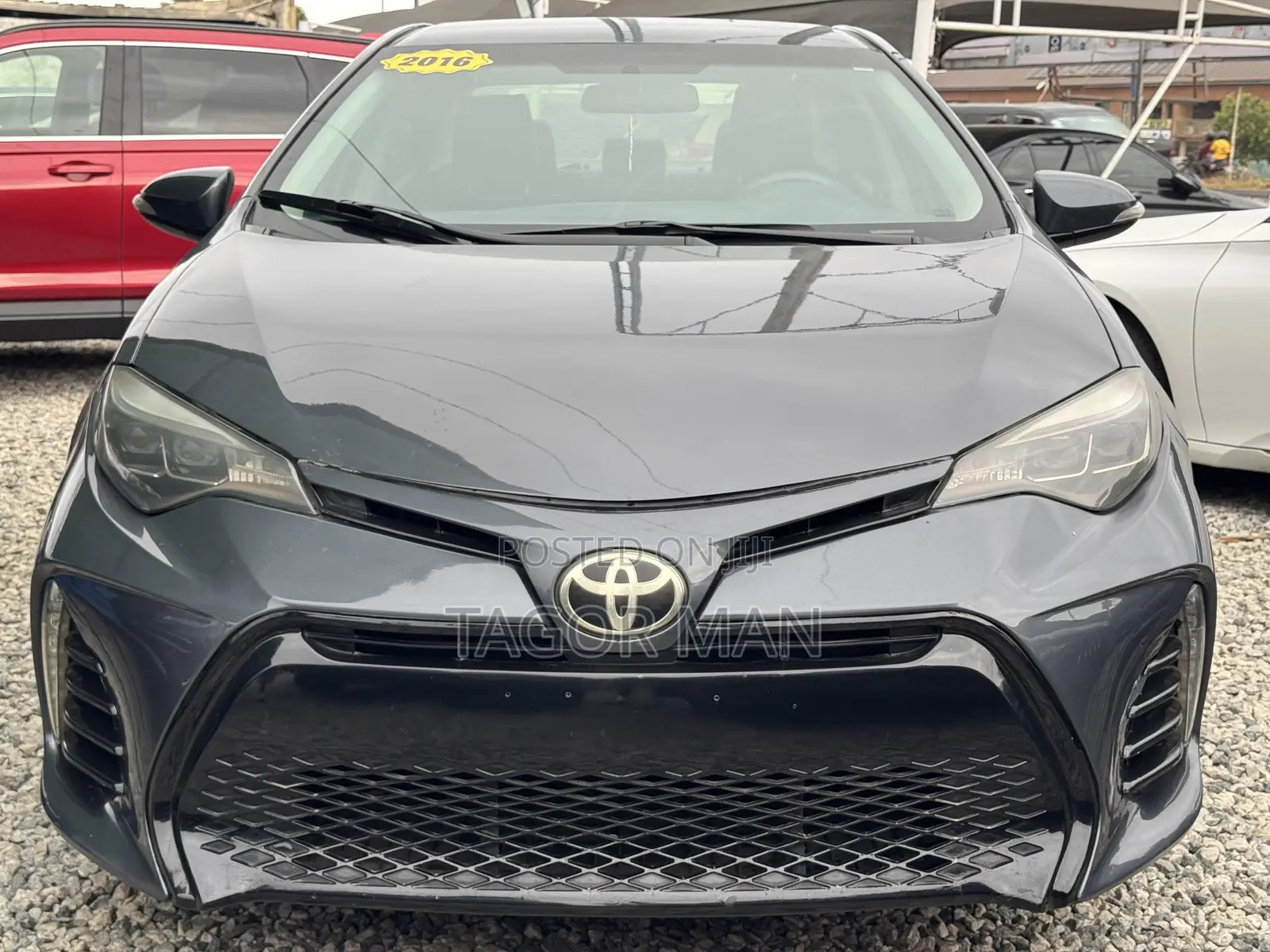 Toyota Corolla SE 4dr Sedan (1.8L 4cyl CVT) 2017 Gray