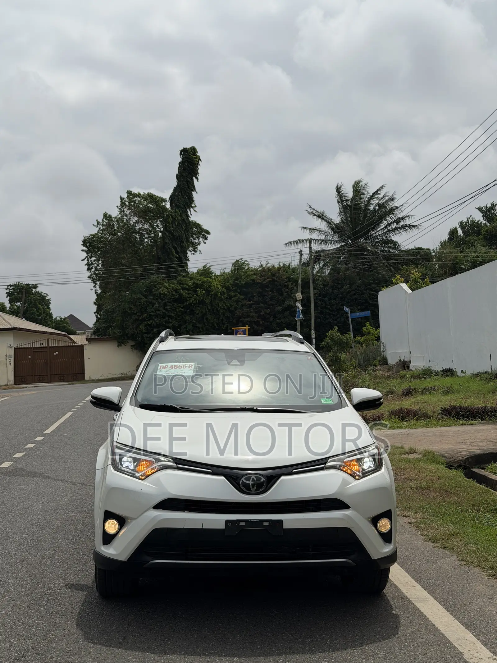 Toyota RAV4 Limited 4dr SUV AWD (2.5L 4cyl 6A) 2018 White