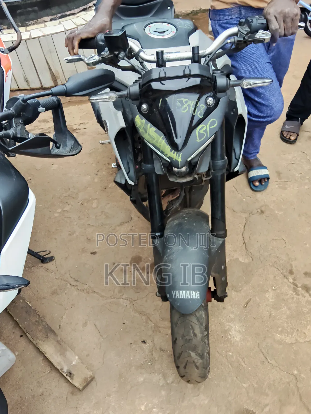 Yamaha 2022 Black