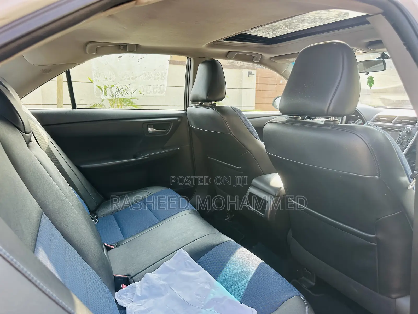 Toyota Camry SE w/Special Edition Pkg (2.5L 4cyl 6A) 2016 White