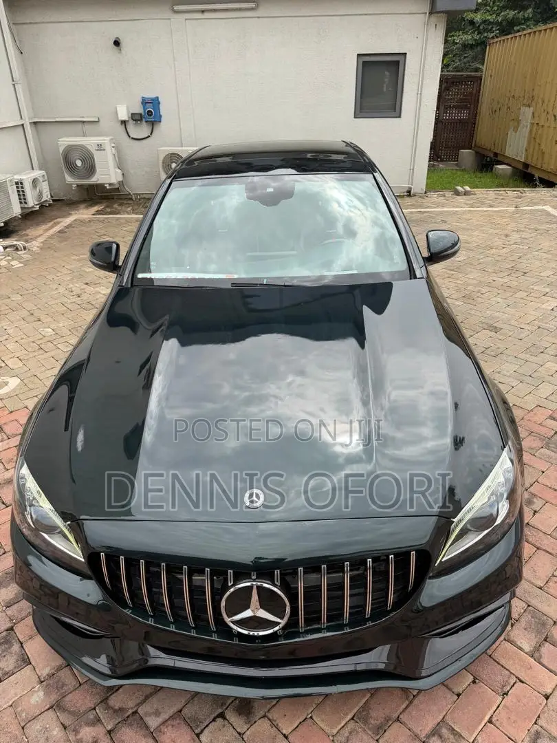 Mercedes-Benz C63 2019 Green