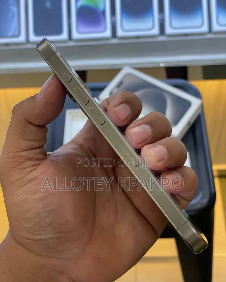 Apple iPhone 15 Pro Max 256 GB Silver