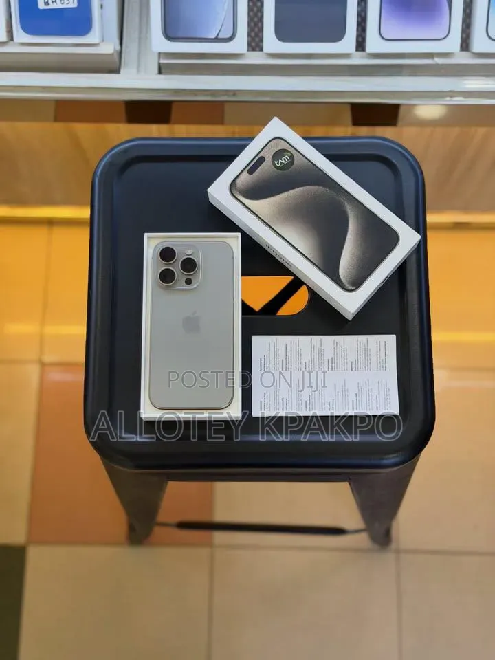 Apple iPhone 15 Pro Max 256 GB Silver