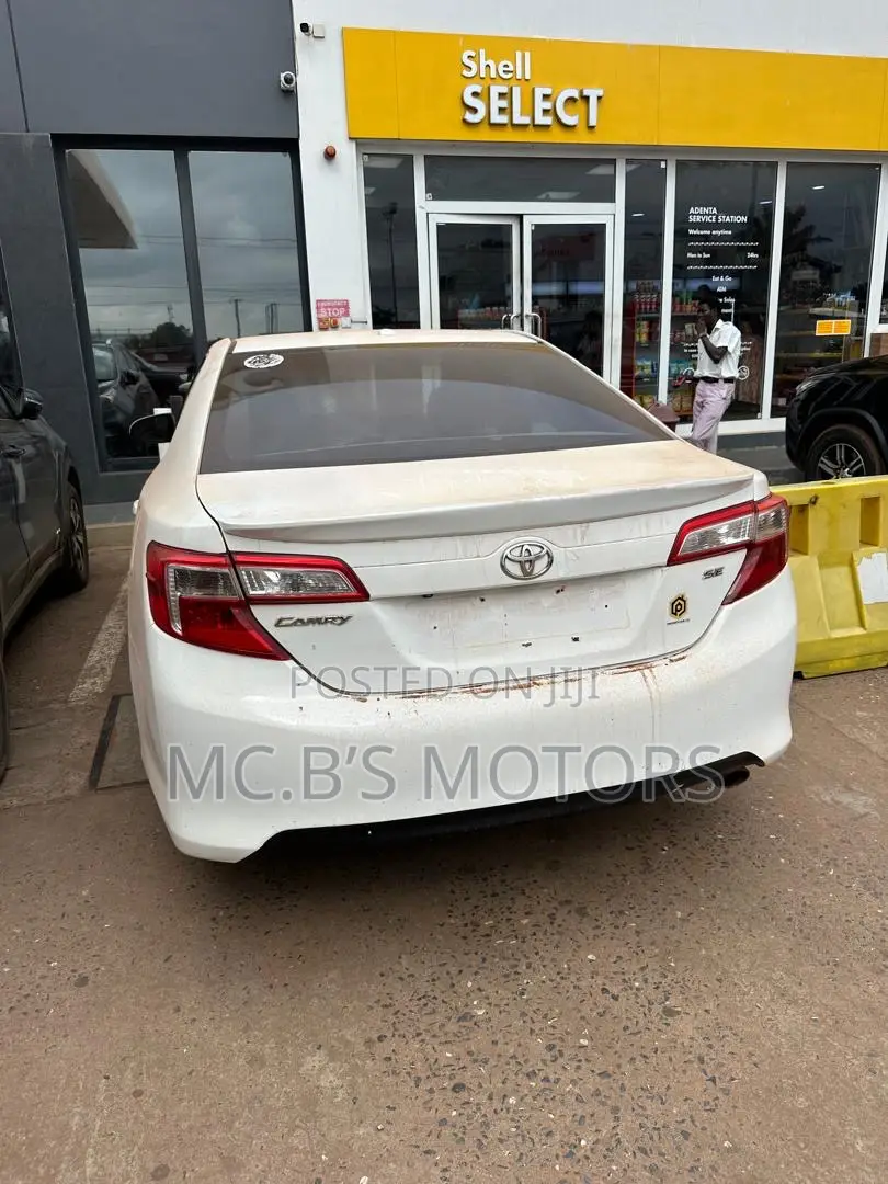 Toyota Camry 2014 White