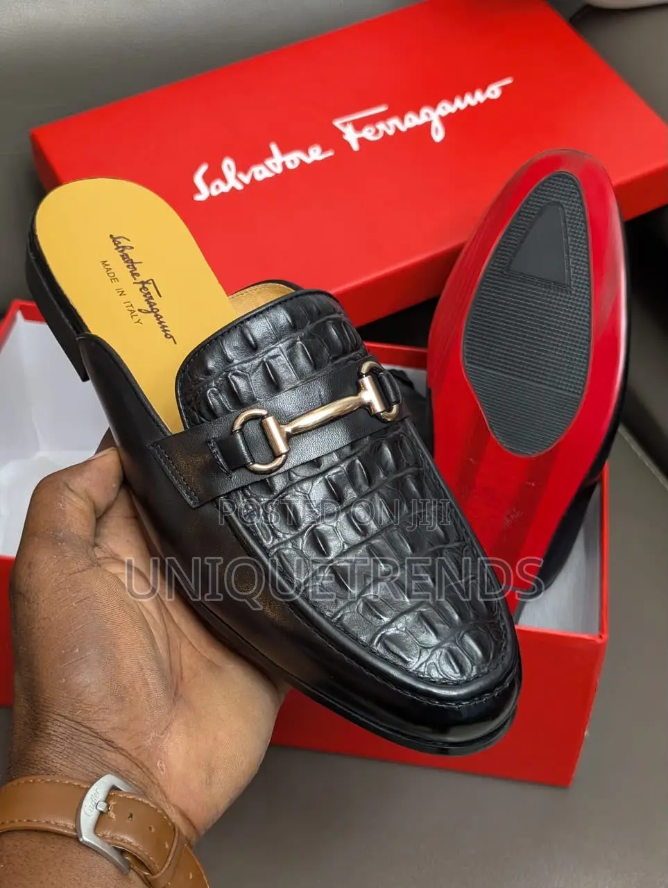 Executive SALVATORE FERRAGAMO Leather Half Shoe