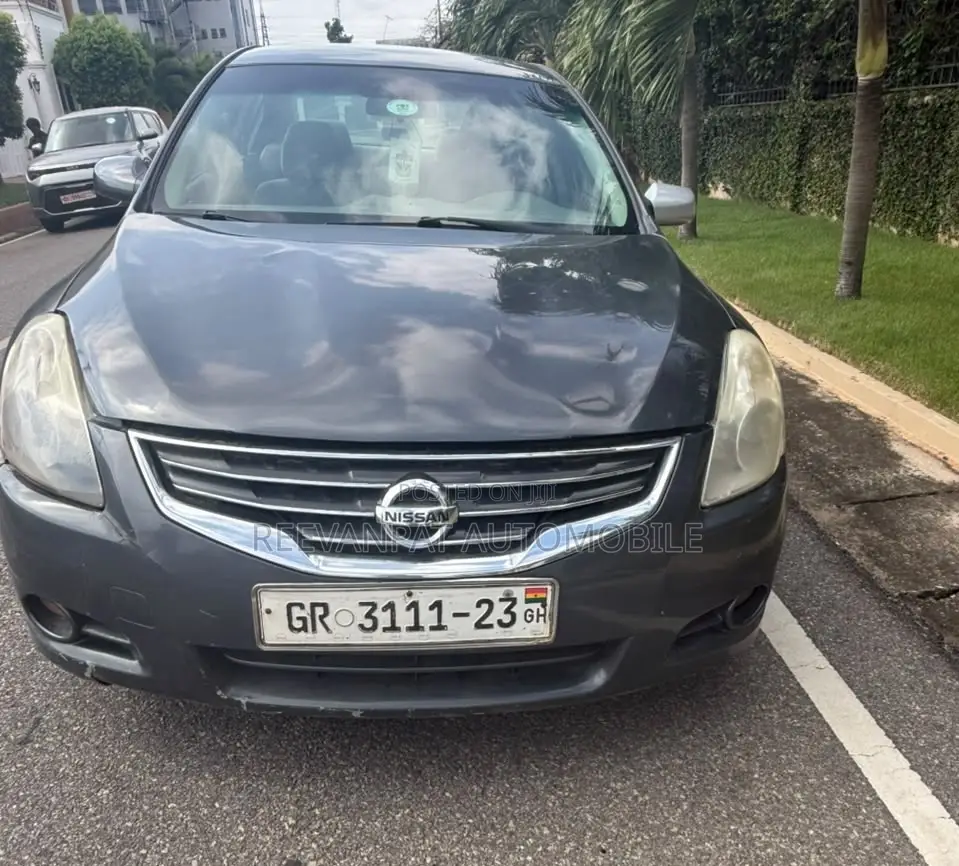 Nissan Altima 2015 Gray