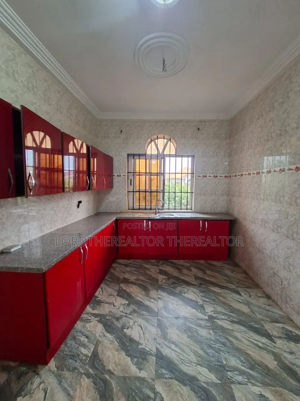 3bdrm Apartment in Kwabenya for rent