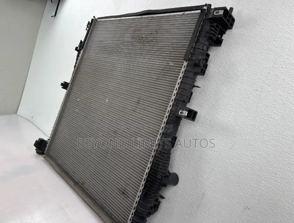 Ford Explorer 2020,2021,2022,2023,2024 Radiator / Water Tank