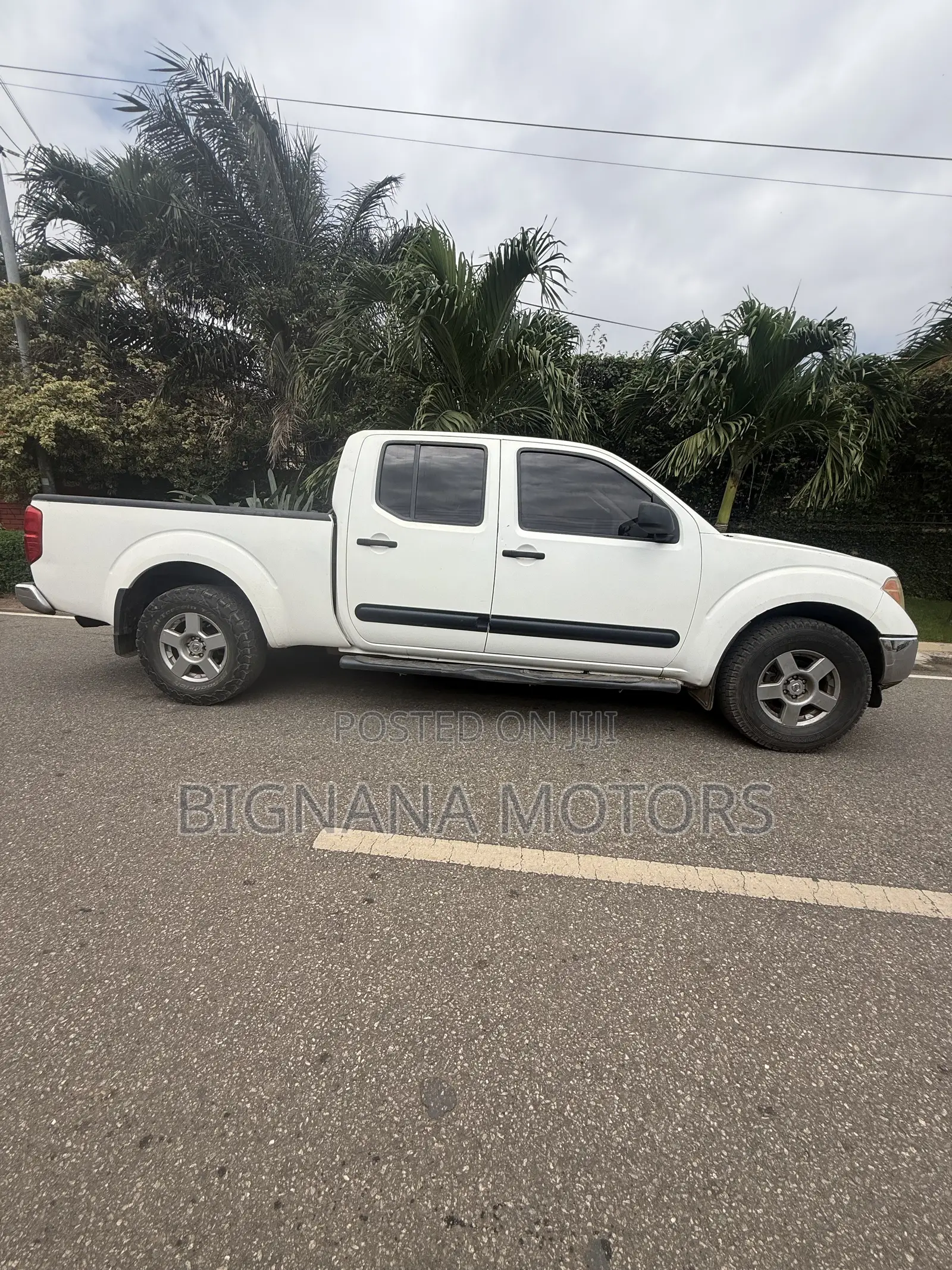 Nissan Frontier King Cab SE 4x4 2007 White