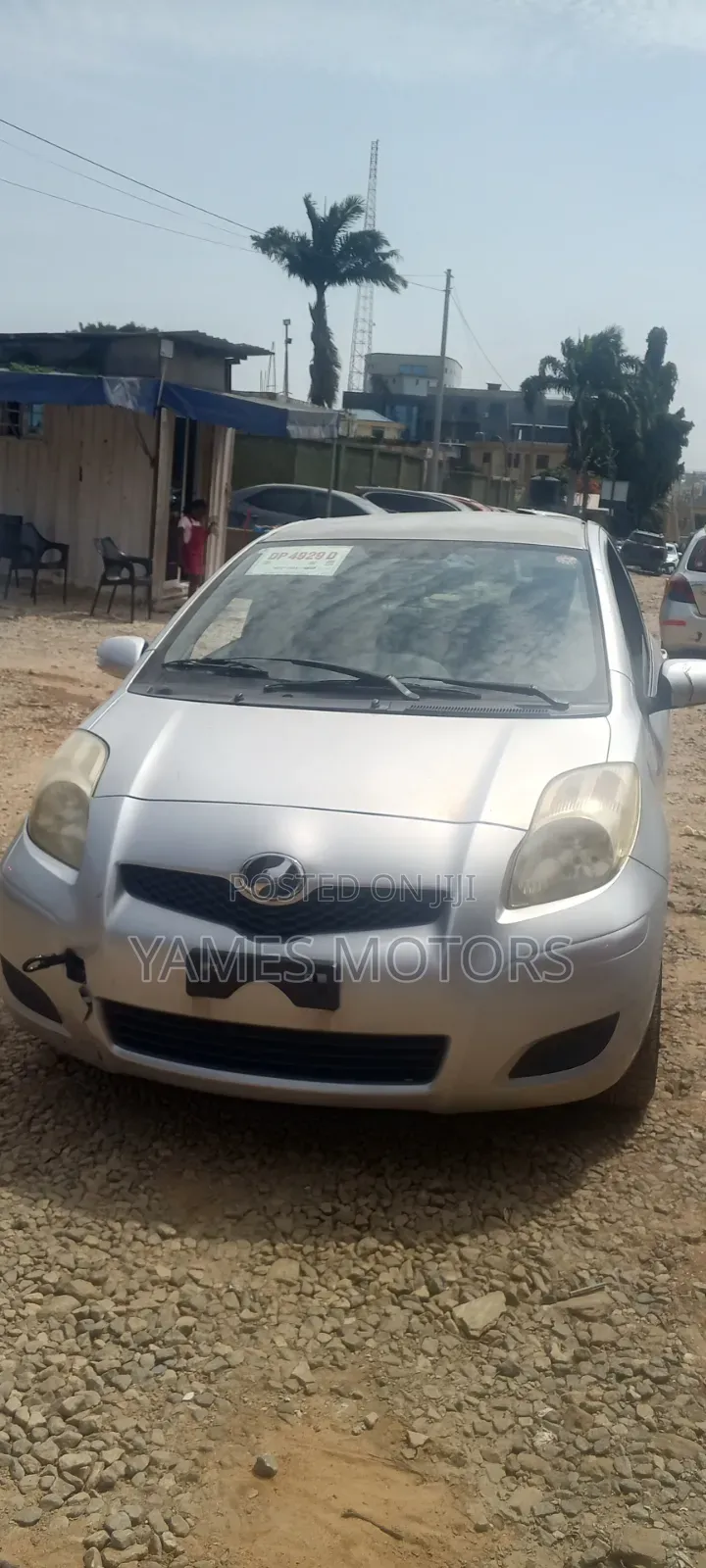 Toyota Vitz 2010 Silver