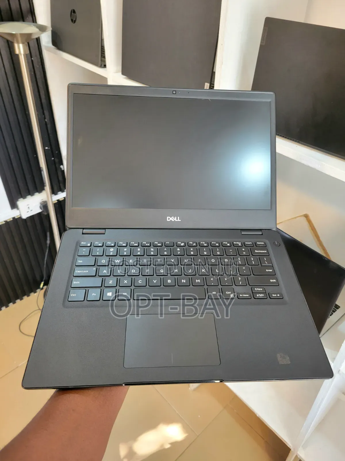 Laptop Dell Latitude 3500 16GB Intel Core i7 HDD+SSD 512GB