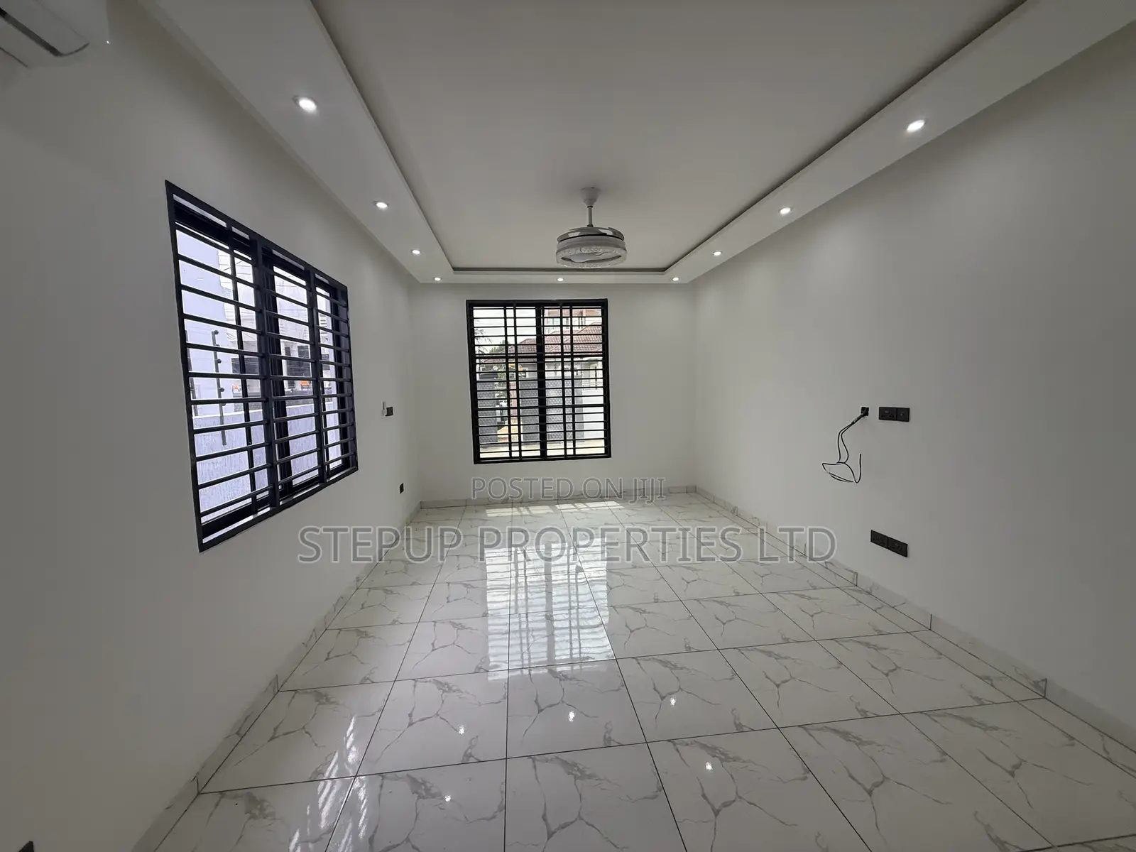 3bdrm House in Lakeside for sale