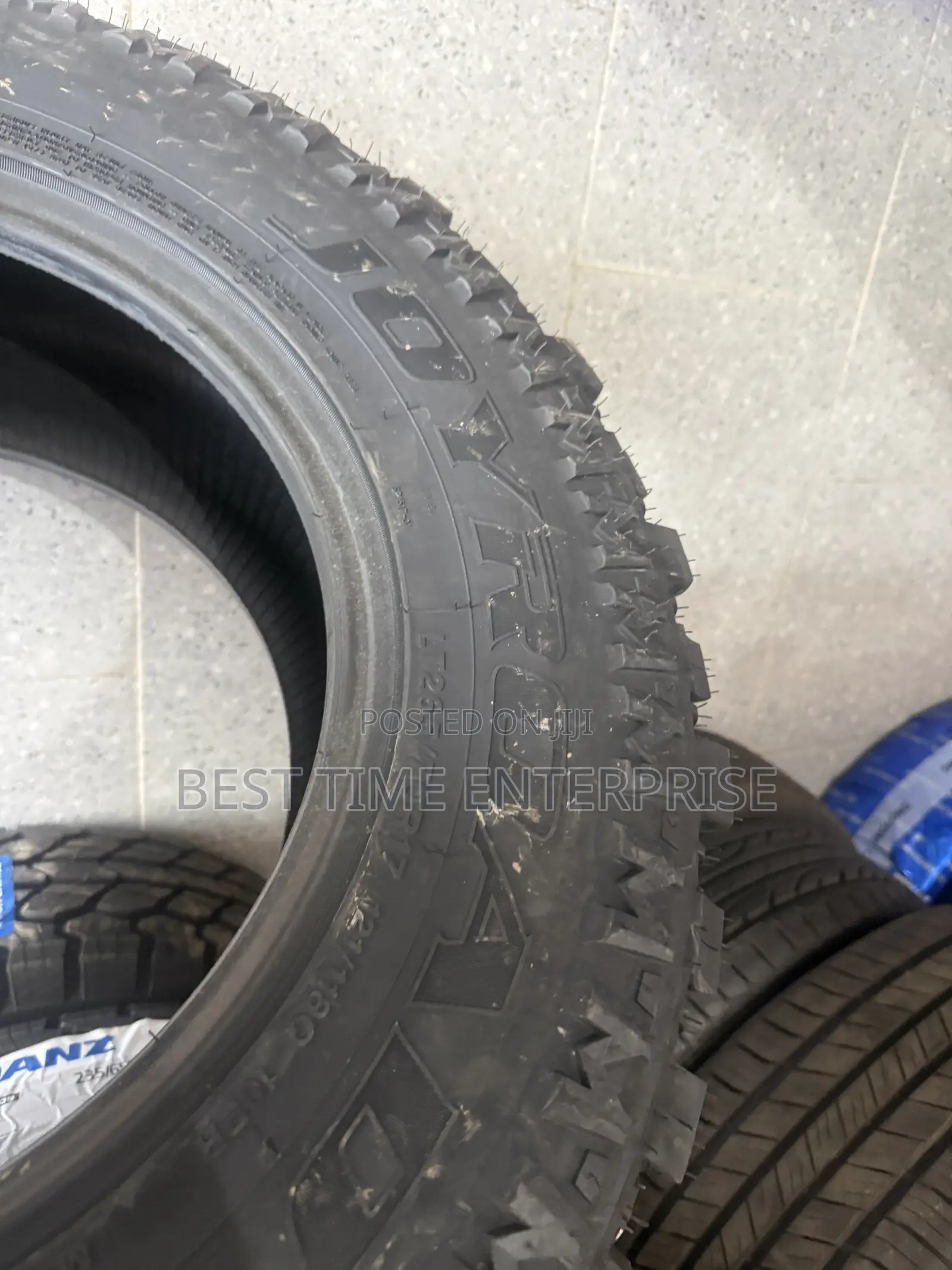 Lt265/70 R17 Mt200 10pr Super Rough Tyres