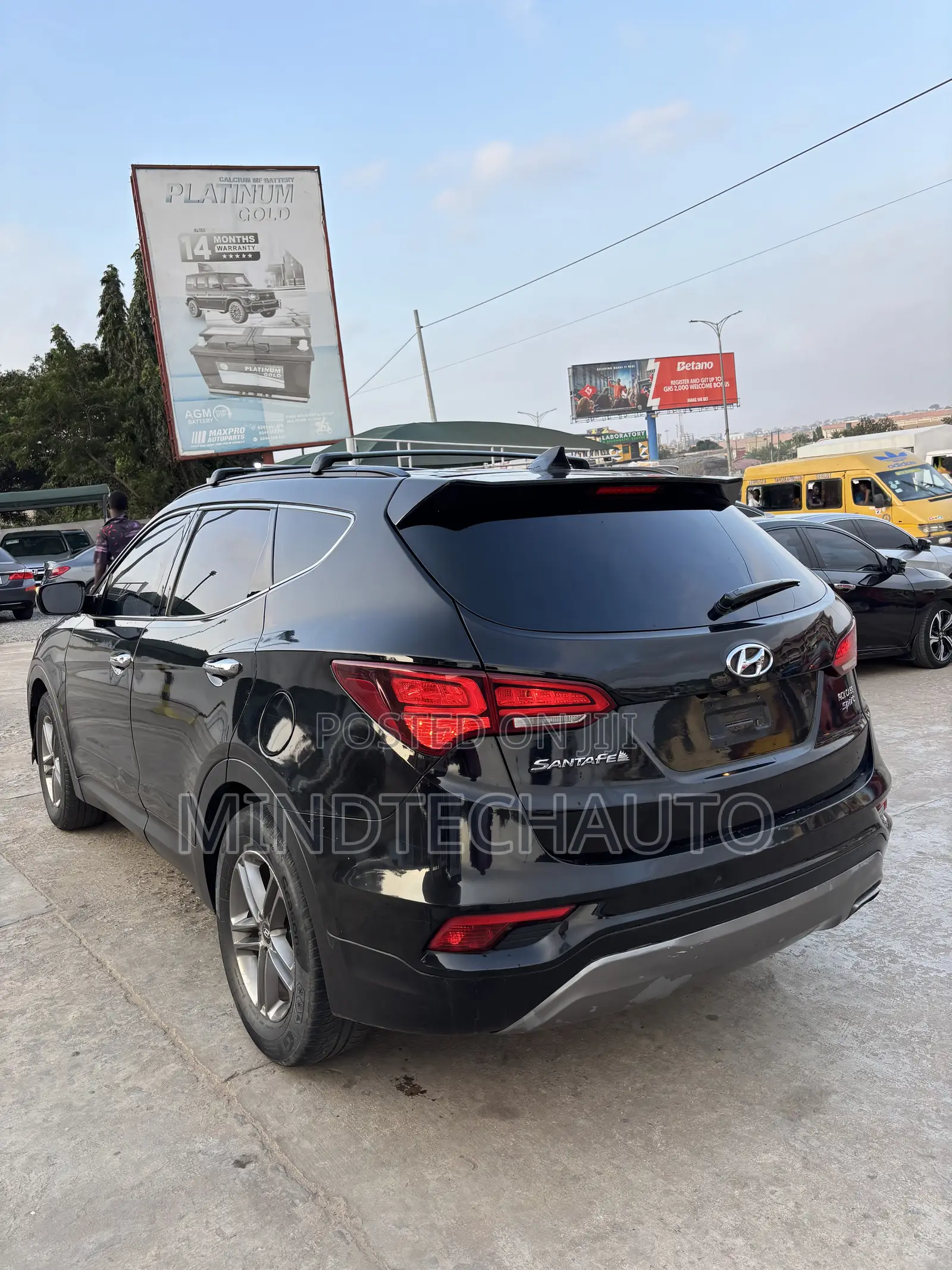 Hyundai Santa Fe SE Ultimate AWD 2018 Black