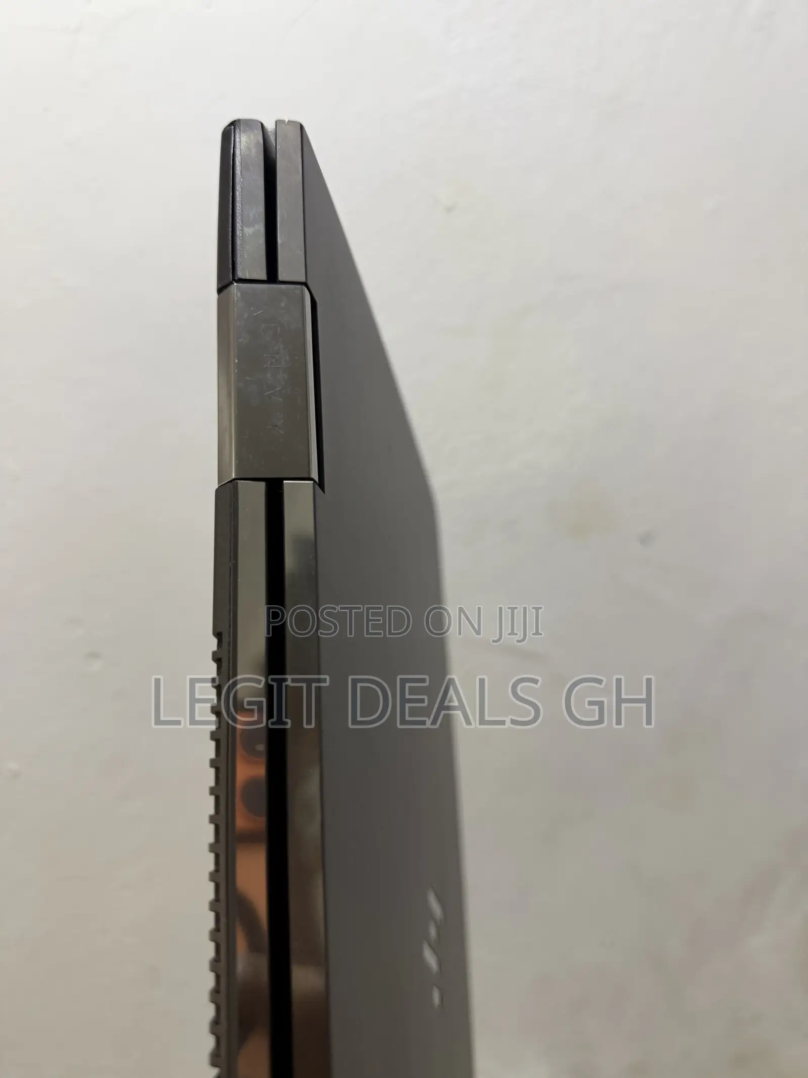Laptop HP Envy 15 8GB AMD Ryzen 5 HDD+SSD 256GB