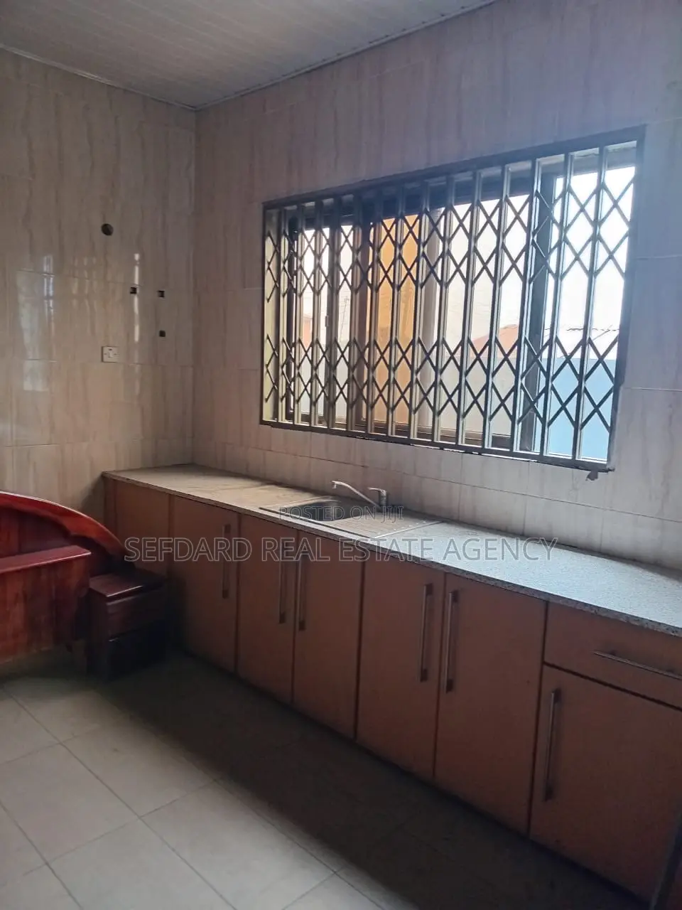 7bdrm House in Sefdard Properties, Achimota for rent