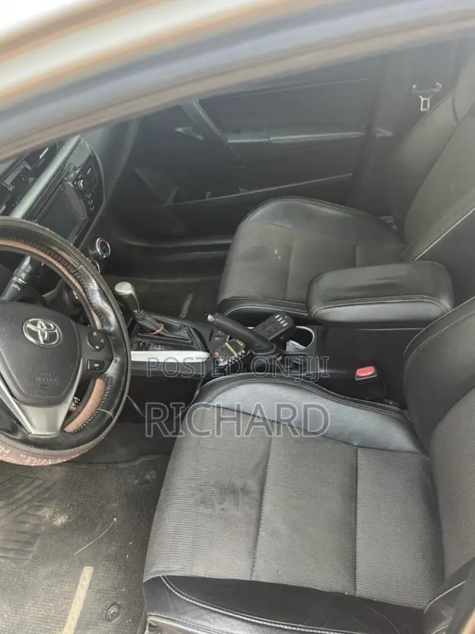Toyota Corolla S Plus 4dr Sedan (1.8L 4cyl CVT) 2016 Silver