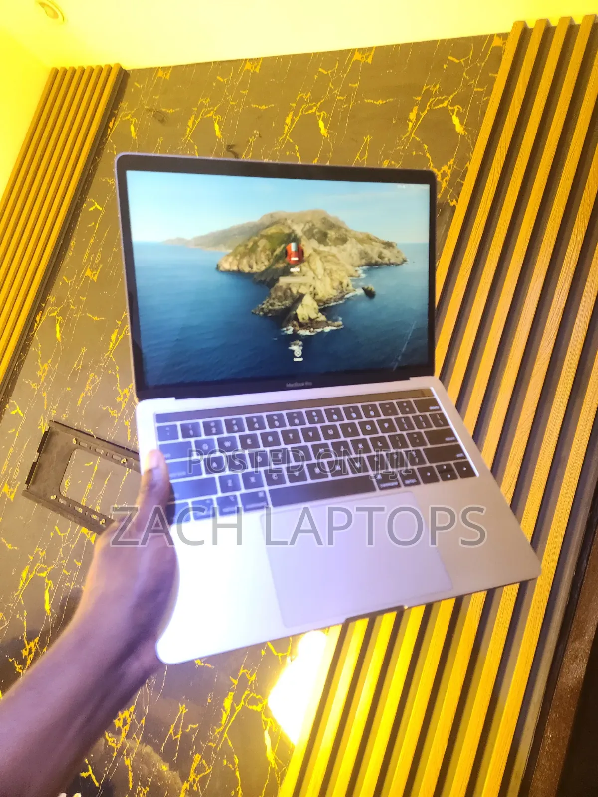 Laptop Apple MacBook Pro 2018 8GB Intel Core i5 SSD 128GB