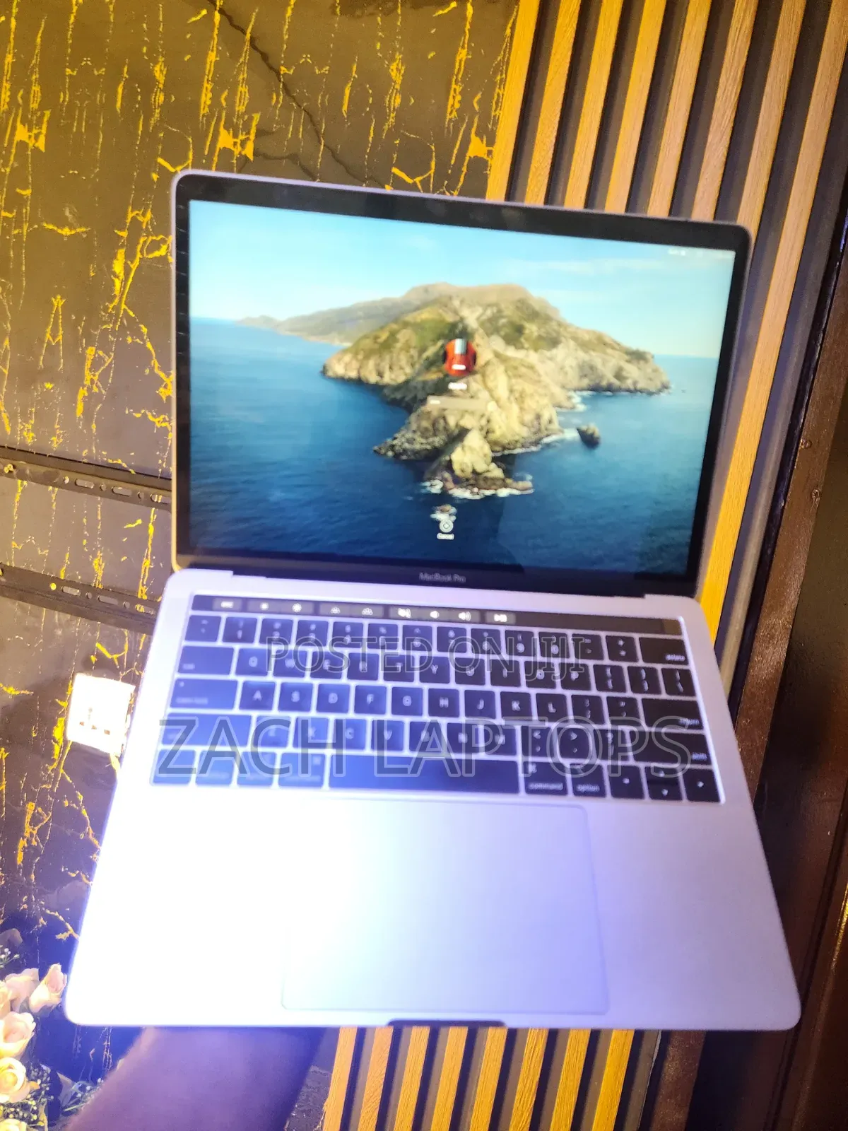 Laptop Apple MacBook Pro 2018 8GB Intel Core i5 SSD 128GB