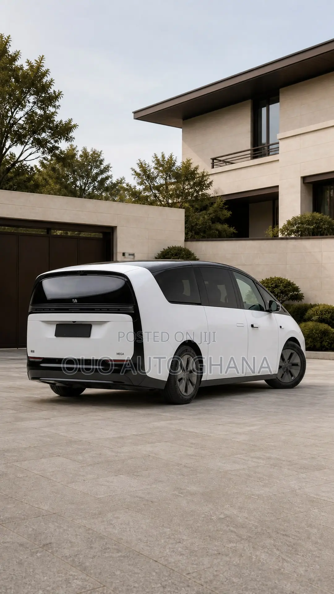 Li Auto Mega 2025 White