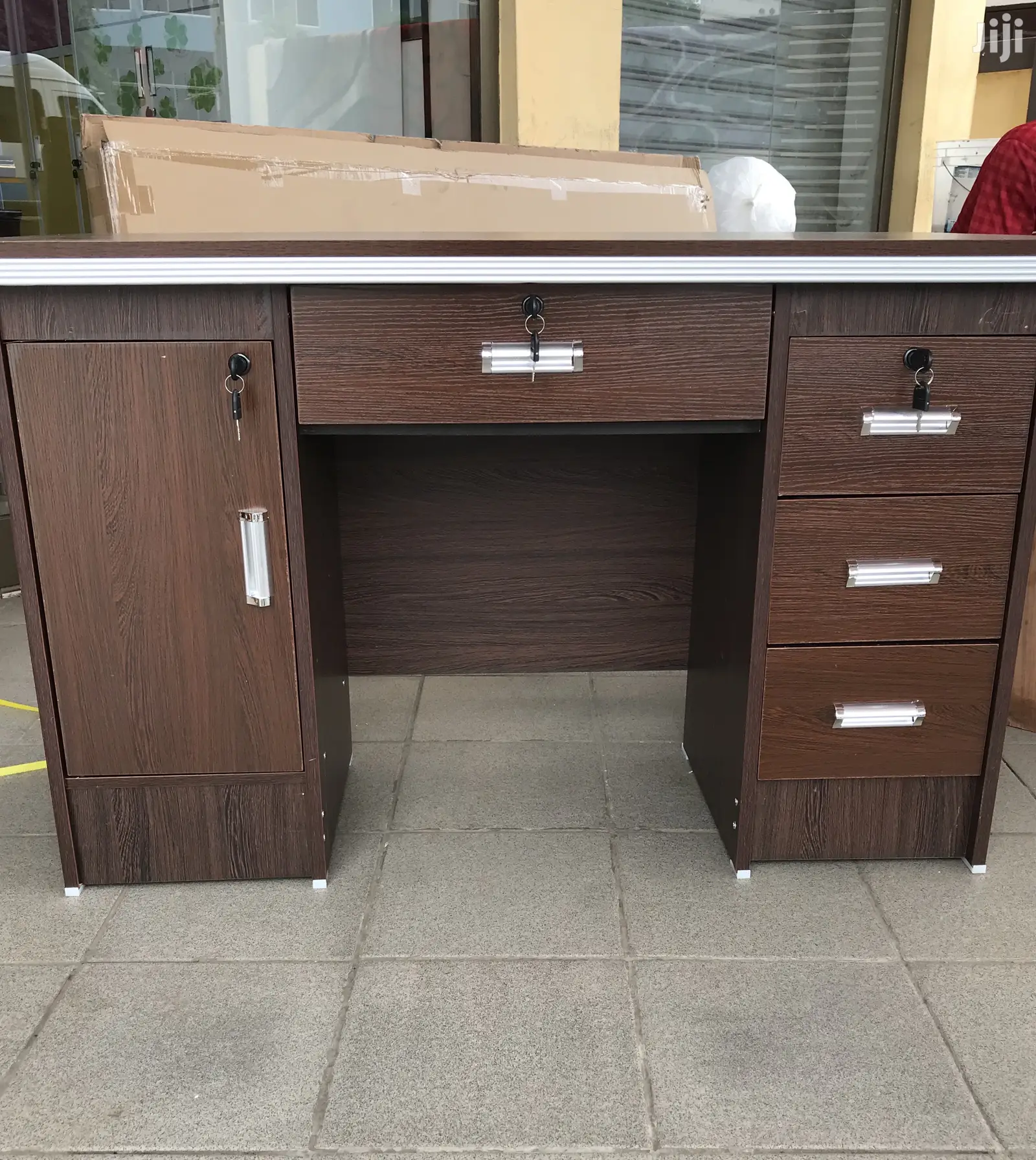 Office Desk