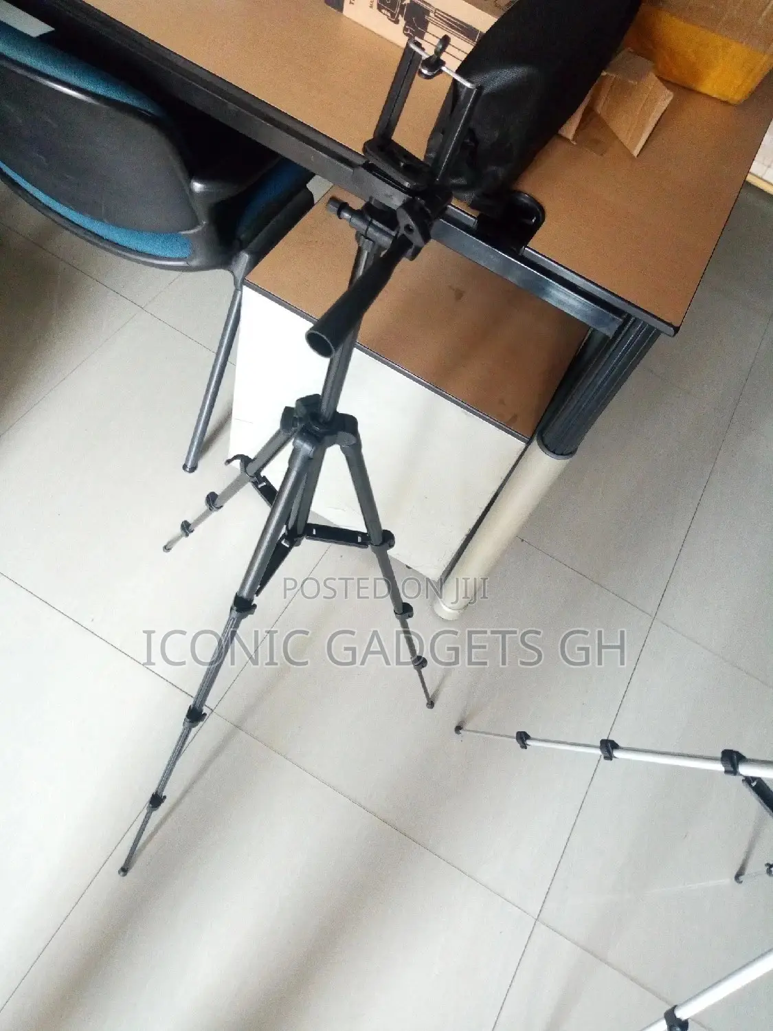 Portable Tripods Stands For Phones And Camera