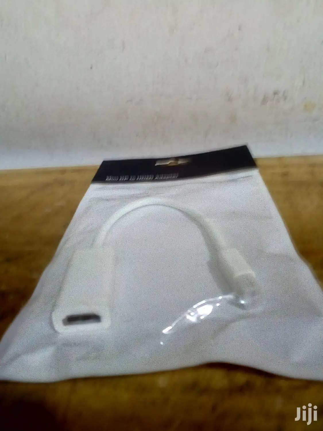 Mini DP To HDMI Adapter
