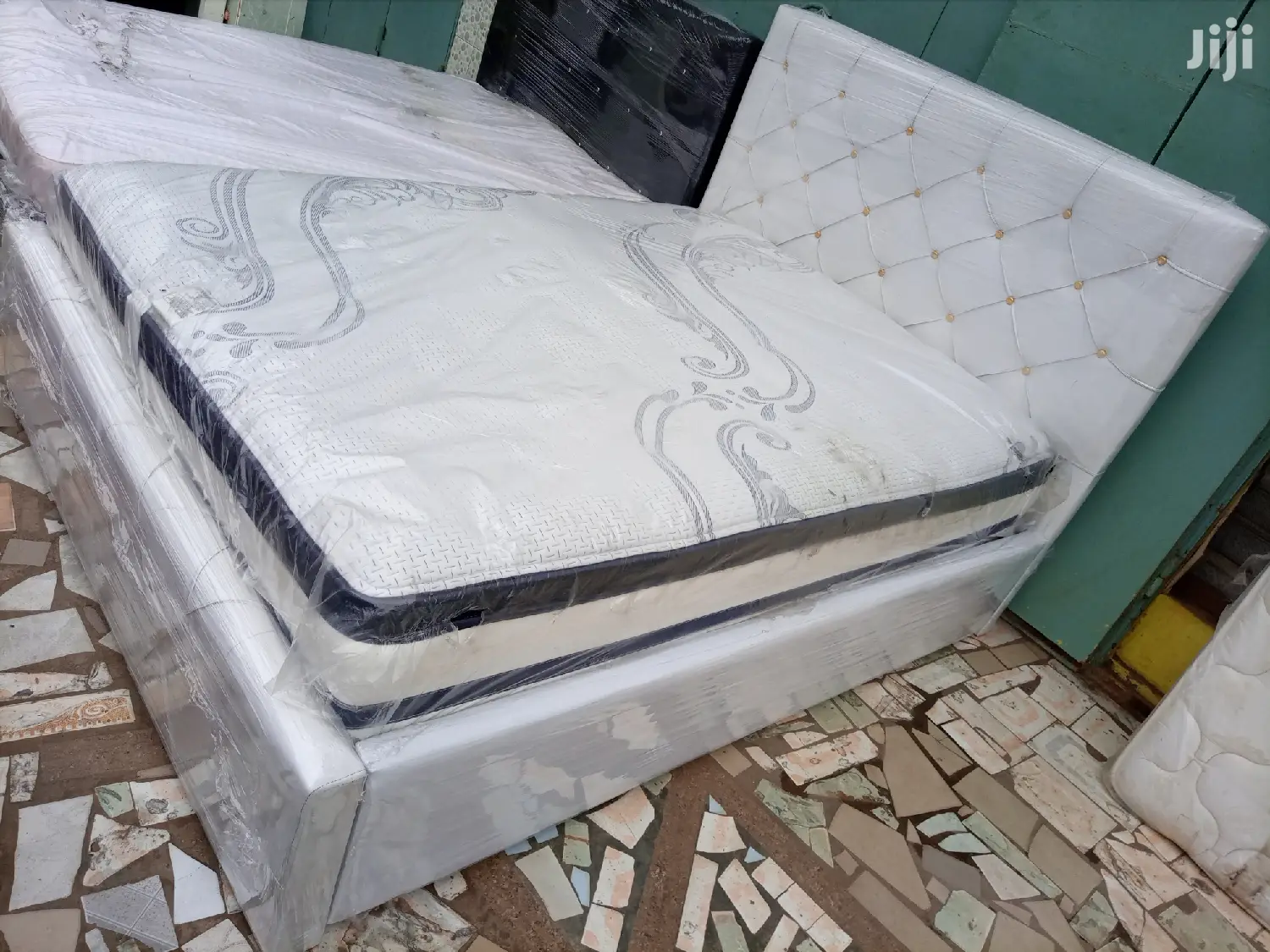 White Quality Queensize Bed. With Mattress 14 Inches