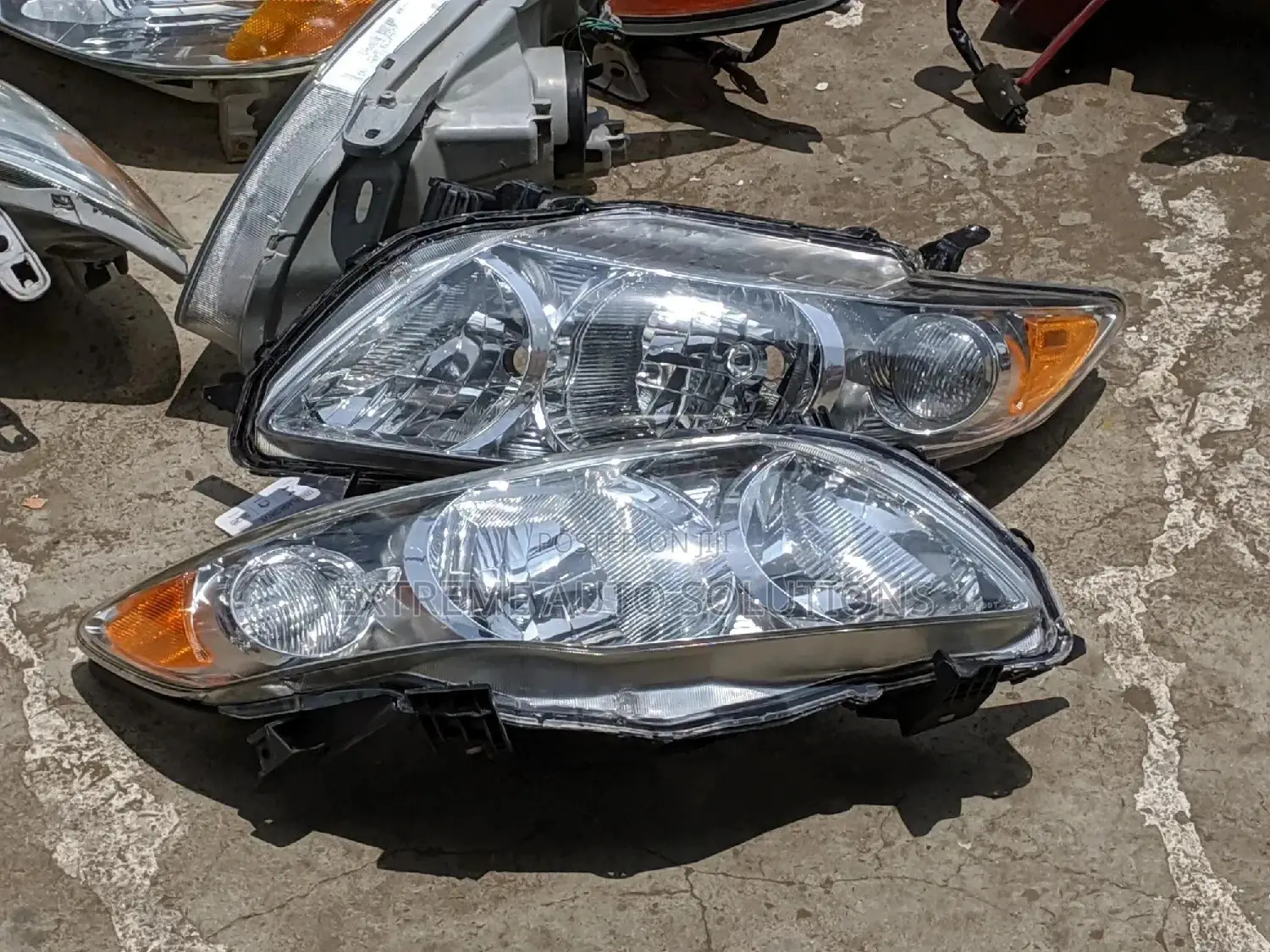 Toyota Corolla 2010 Headlights
