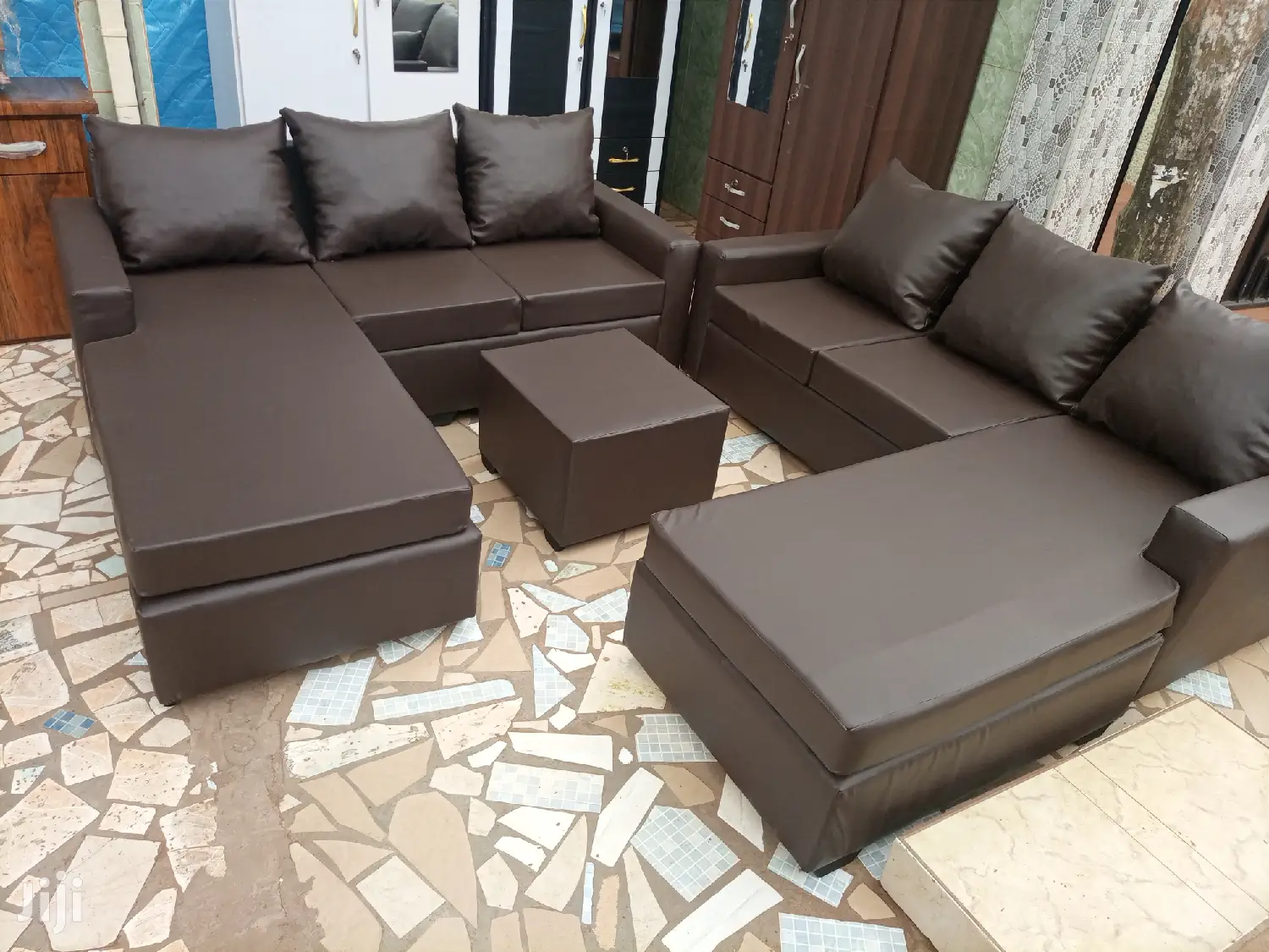 Italian Sofa Set. Free Delivery
